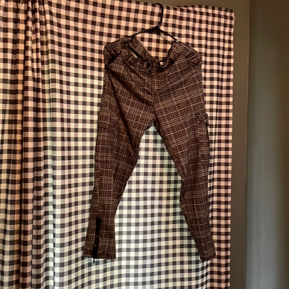 Cute dress pants work or just a everyday running errand - Picture 1 of 1